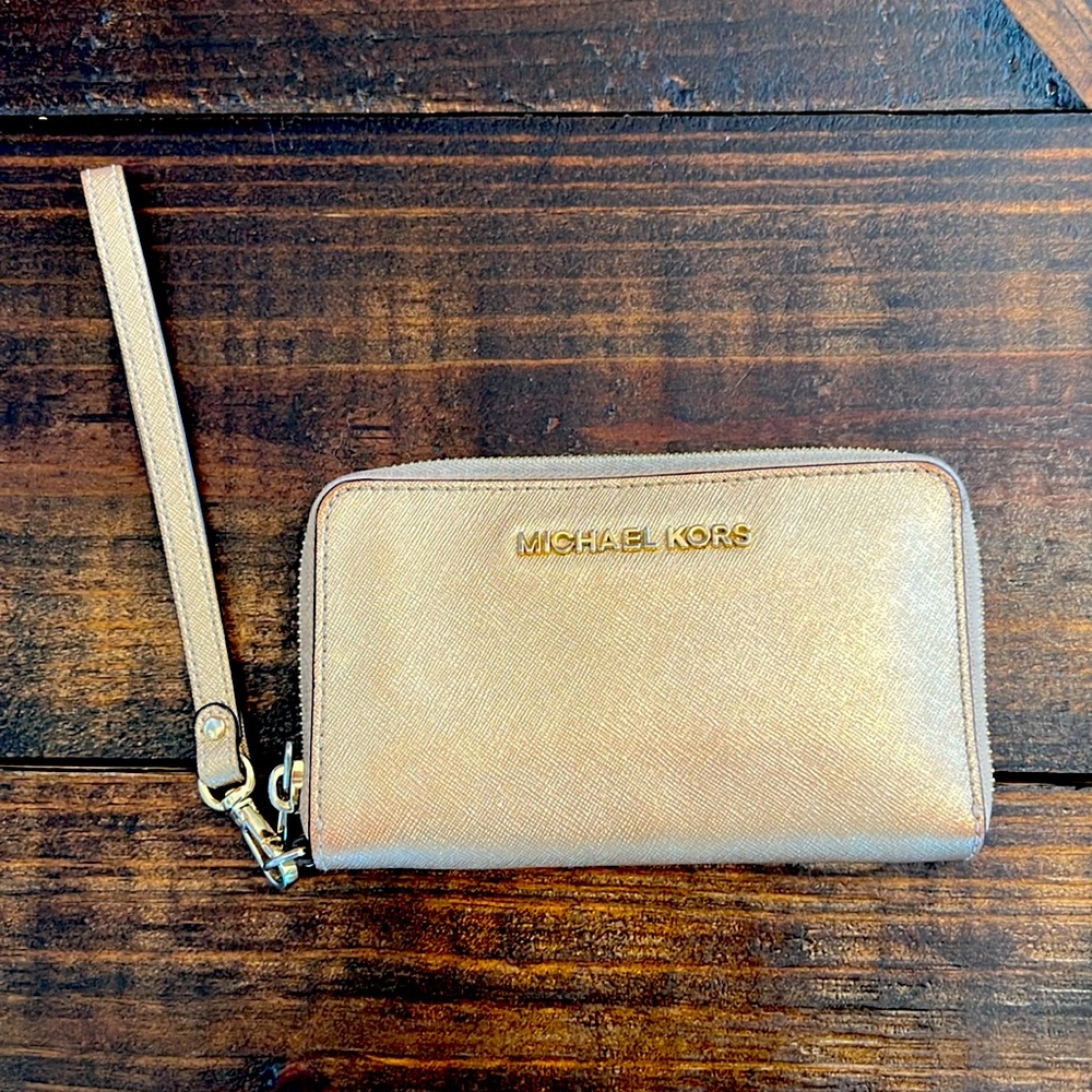 Micheal Kors Large Wallet Wristlet